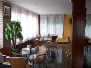 Hotel Alemar โซโม ภายนอก รูปภาพ
